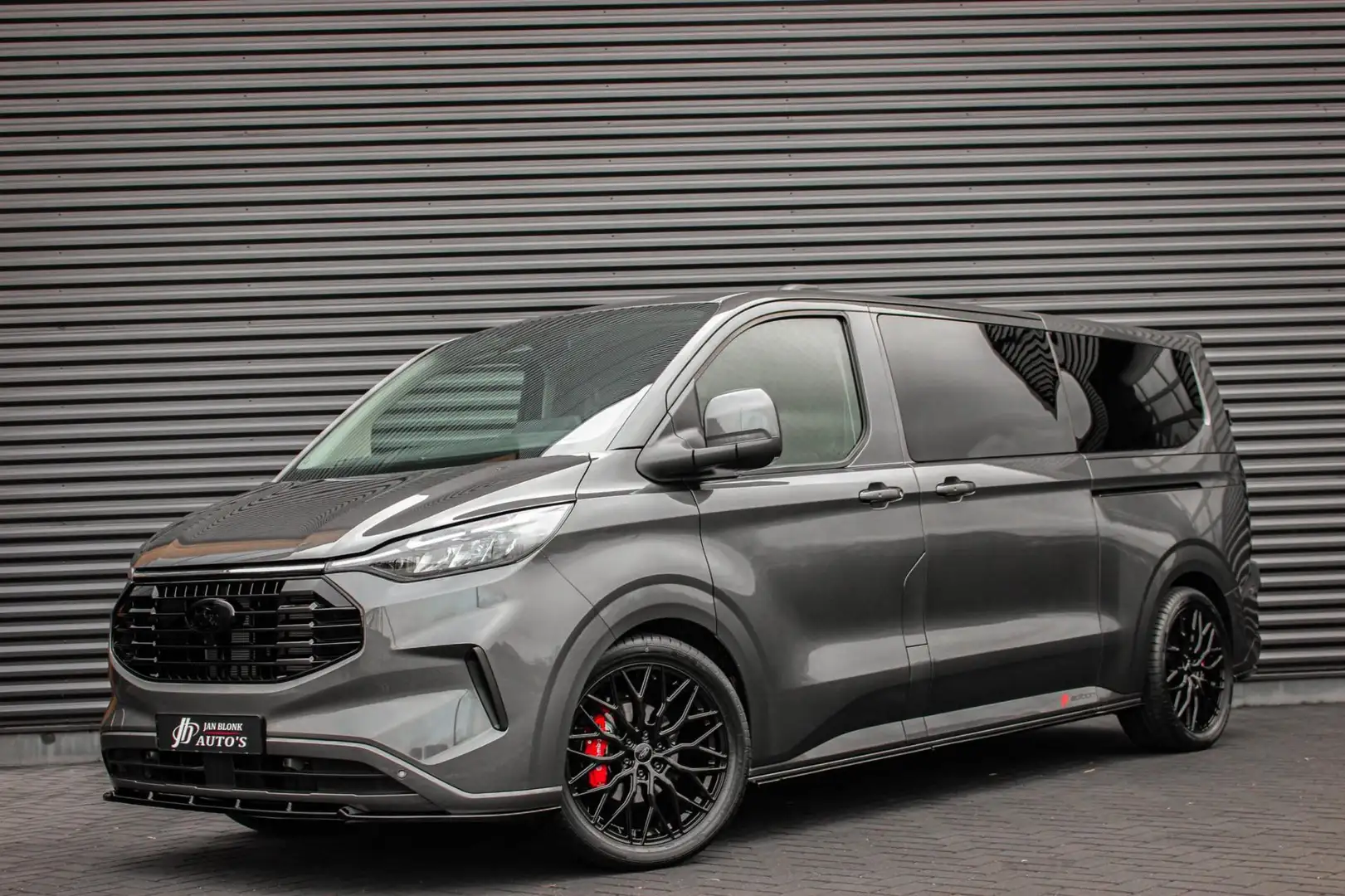 Ford Transit Custom 2.0 TDCI L2H1 170PK Limited DC / DUBBEL CABINE / J Grijs - 1