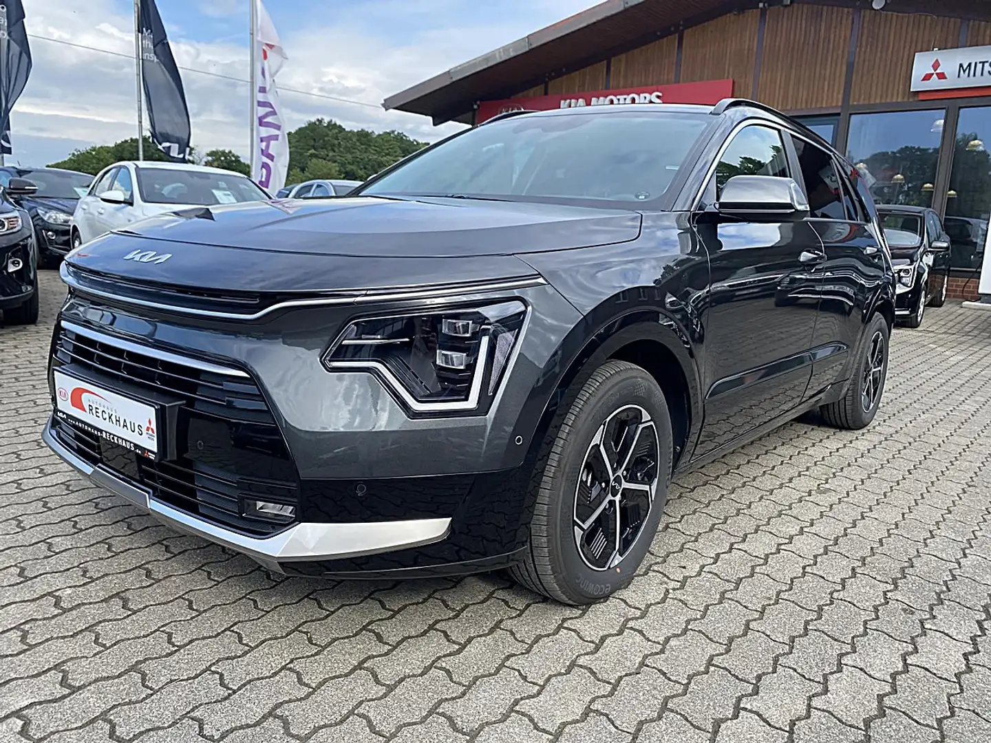 Kia Niro 1.6 HEV DCT SPIRIT TECHNOLOGIE RELAX Klima Navi Grau - 2