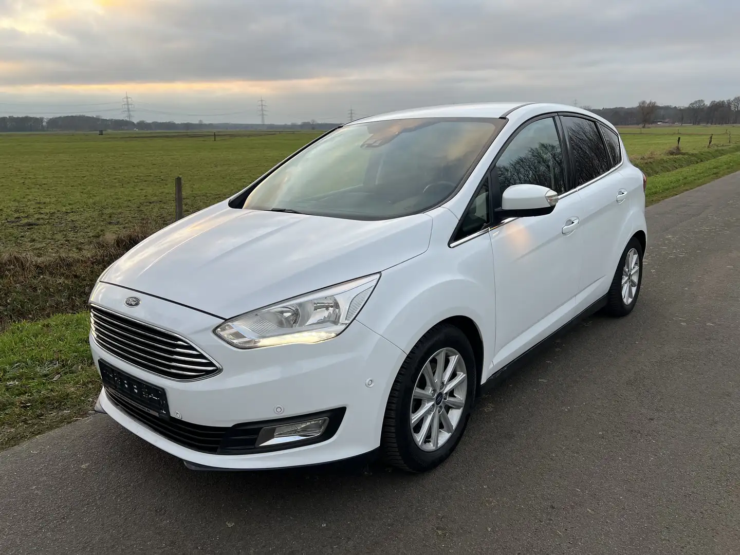 Ford C-Max 1.0 EcoBoost  Titanium Navi, Sitzheizung - 2