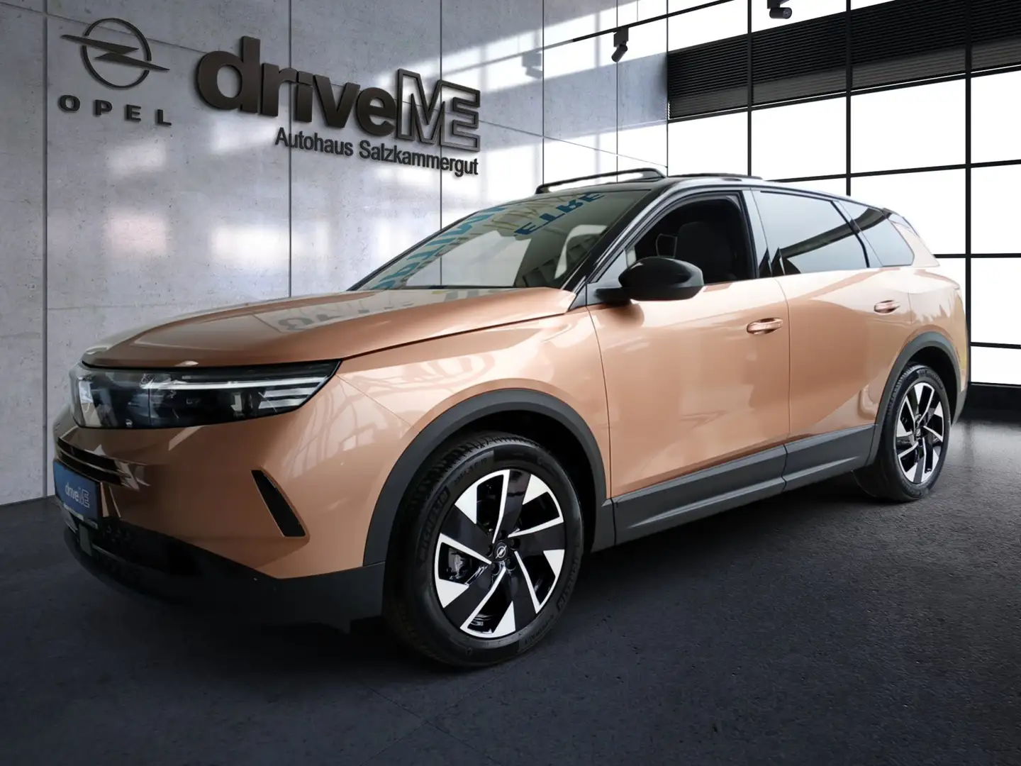 Opel Grandland 1.2 MHEV GS Braun - 2