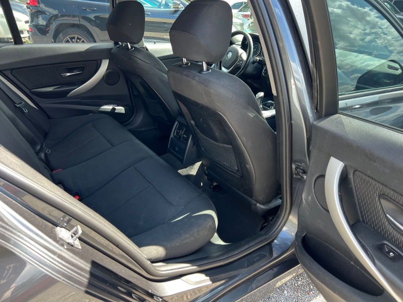 BMW 318 d F31 Touring xDrive - TÜV 06.2028 - NAVI — photo 14