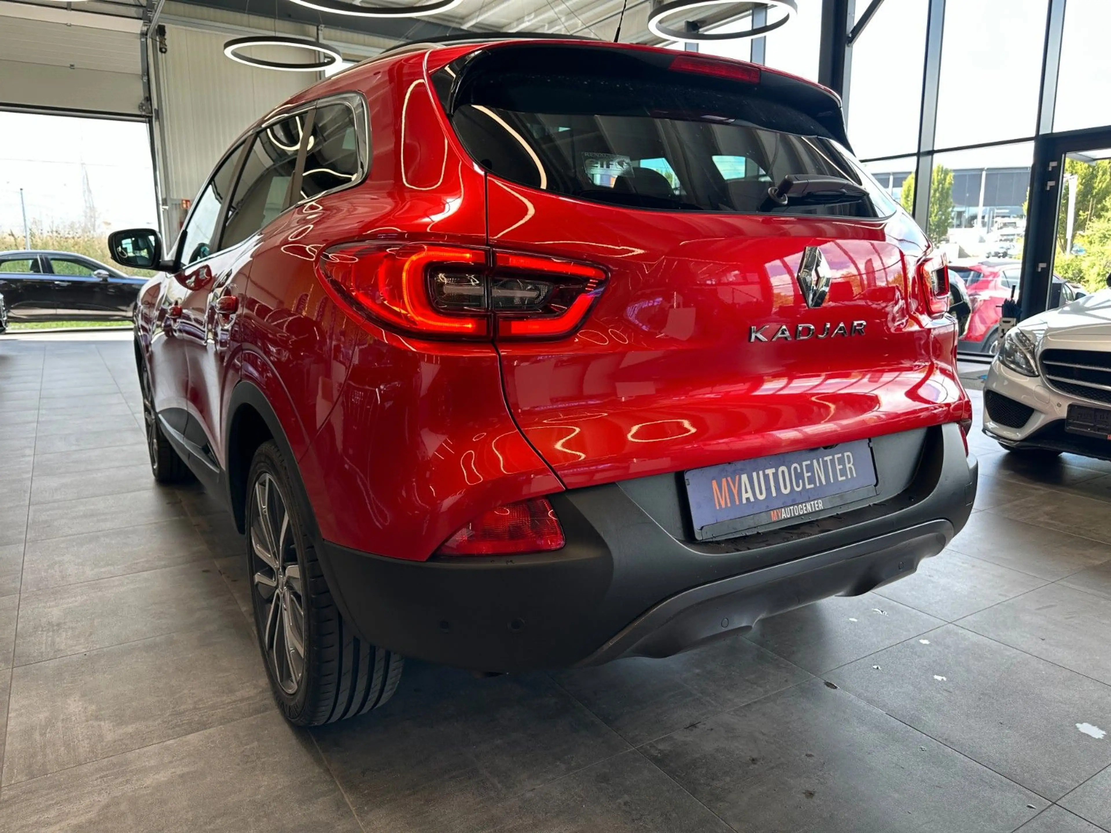 Renault Kadjar *BOSE*KEYLESS*PANO*ACC*NAVI*PDC/CAM* — photo 5