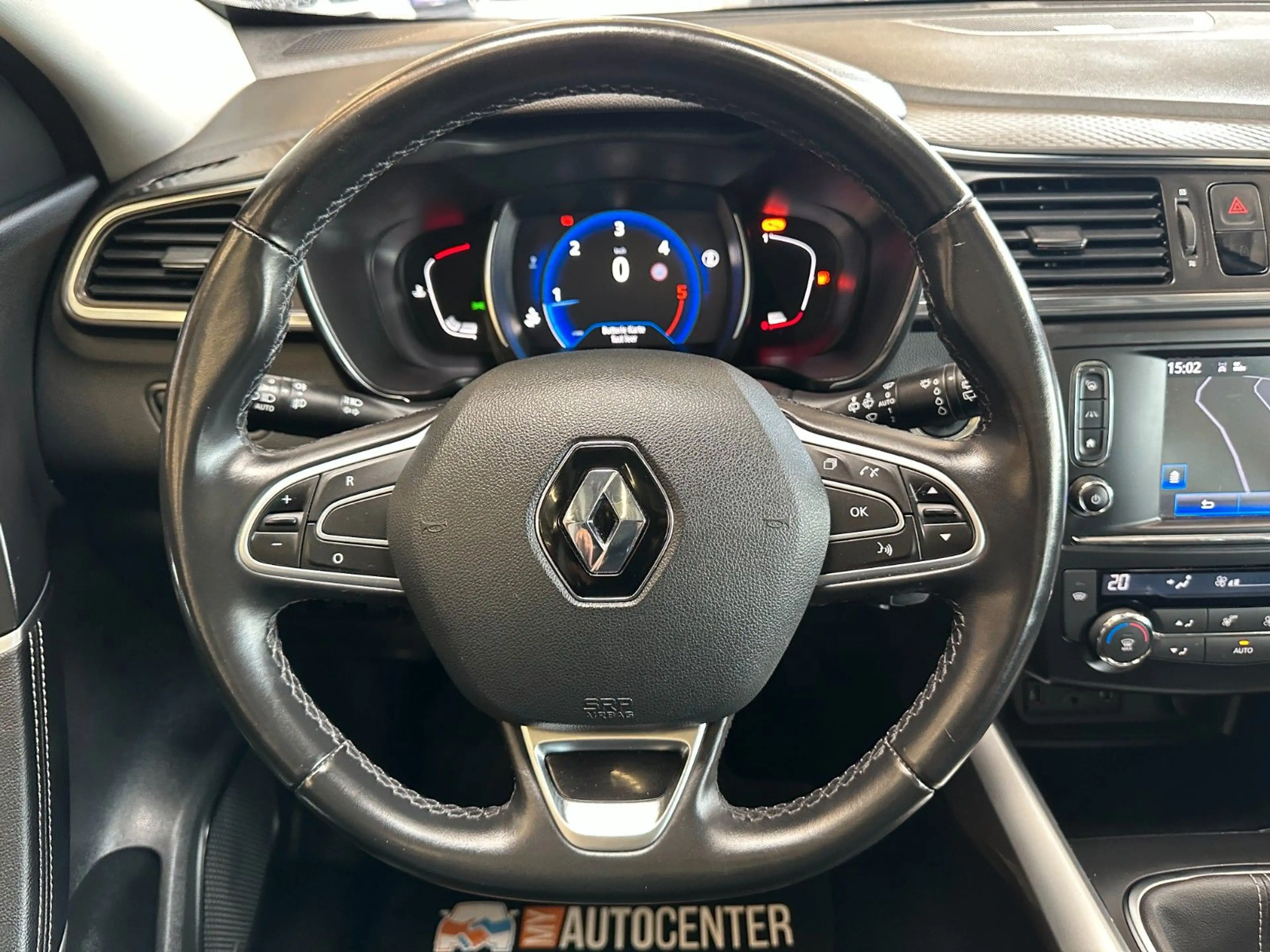 Renault Kadjar *BOSE*KEYLESS*PANO*ACC*NAVI*PDC/CAM* — photo 8