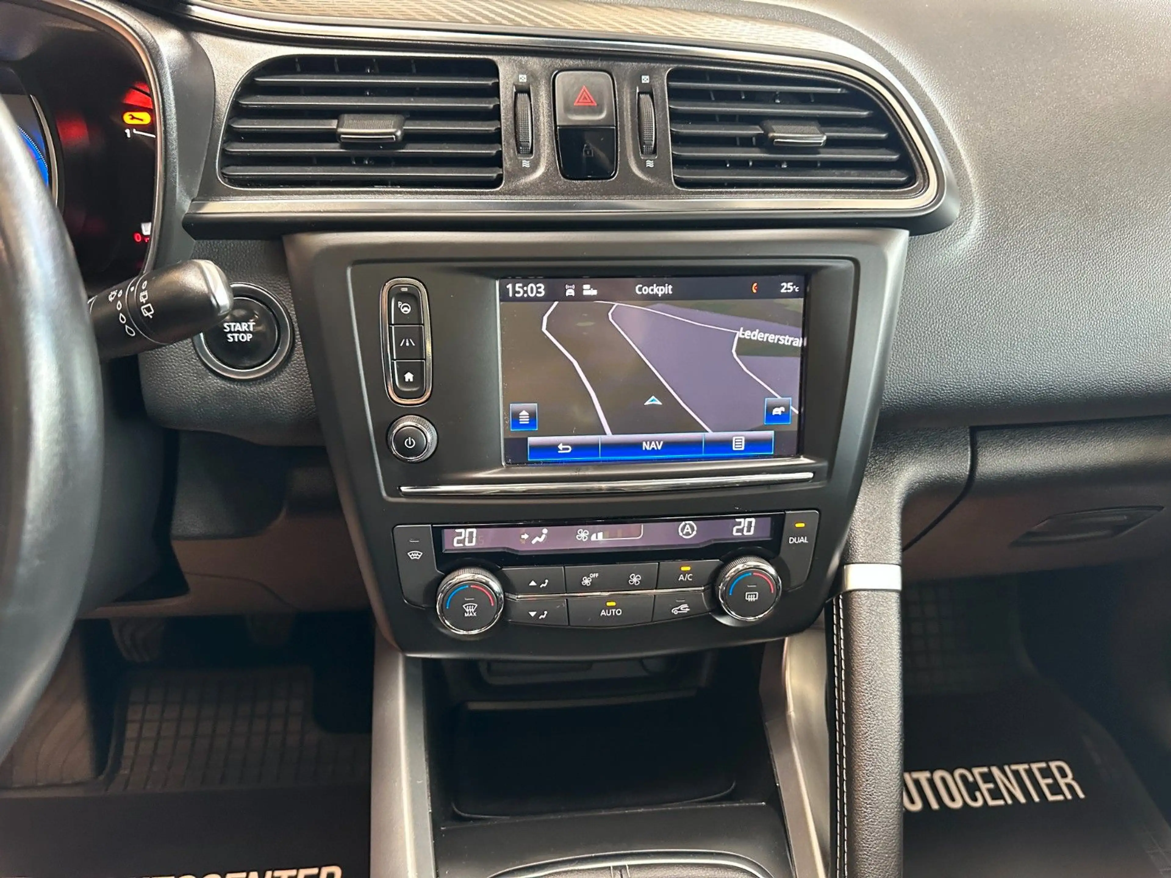 Renault Kadjar *BOSE*KEYLESS*PANO*ACC*NAVI*PDC/CAM* — photo 10