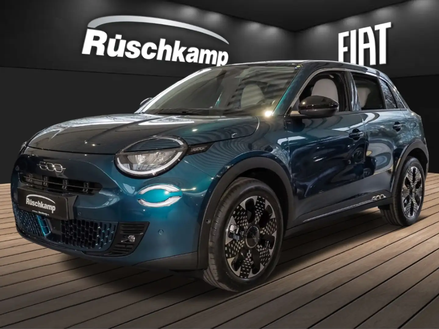 Fiat 600 La Prima RückKam Voll-LED elek.Heckklappe PDCv+h Grün - 1