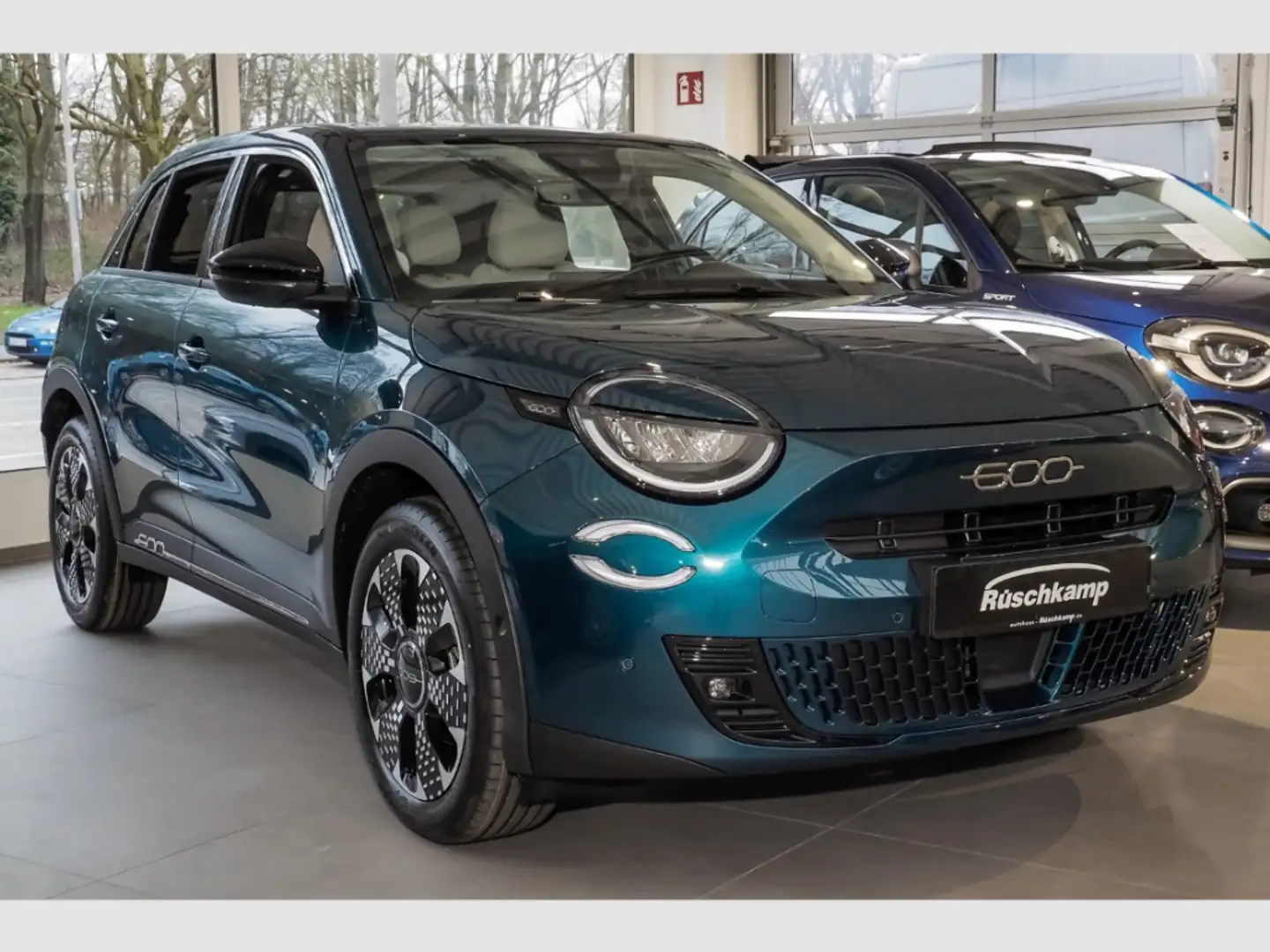 Fiat 600 La Prima RückKam Voll-LED elek.Heckklappe PDCv+h Grün - 2