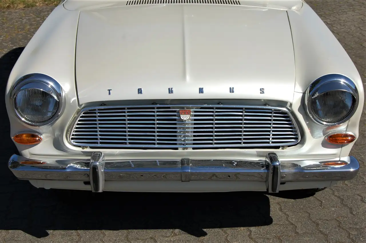 Ford Taunus 12M, foto 1