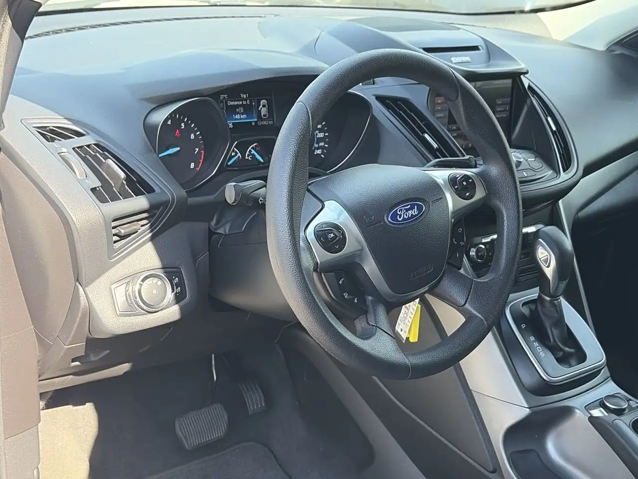 Ford Escape снимка Ford Escape