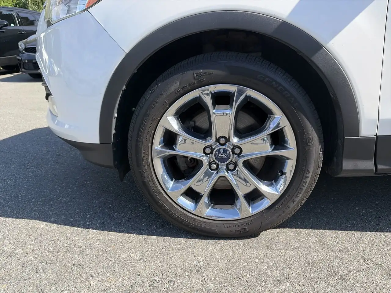 Ford Escape снимка Ford Escape