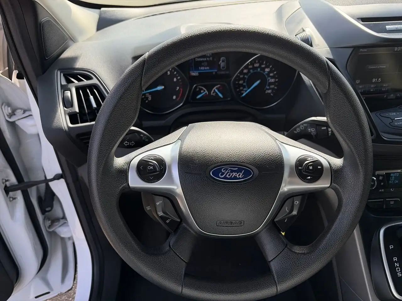 Ford Escape снимка Ford Escape