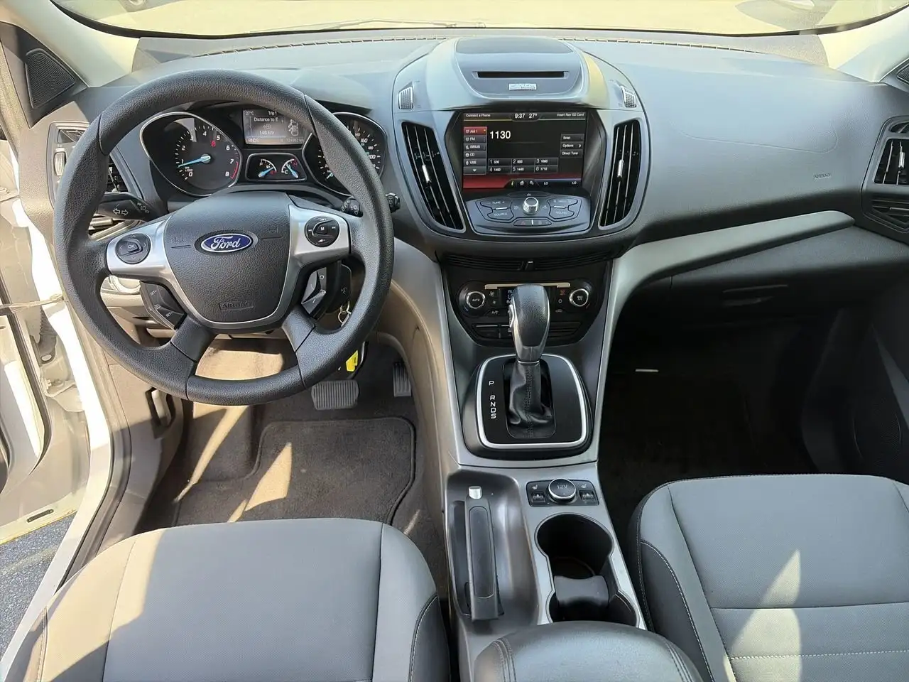 Ford Escape снимка Ford Escape