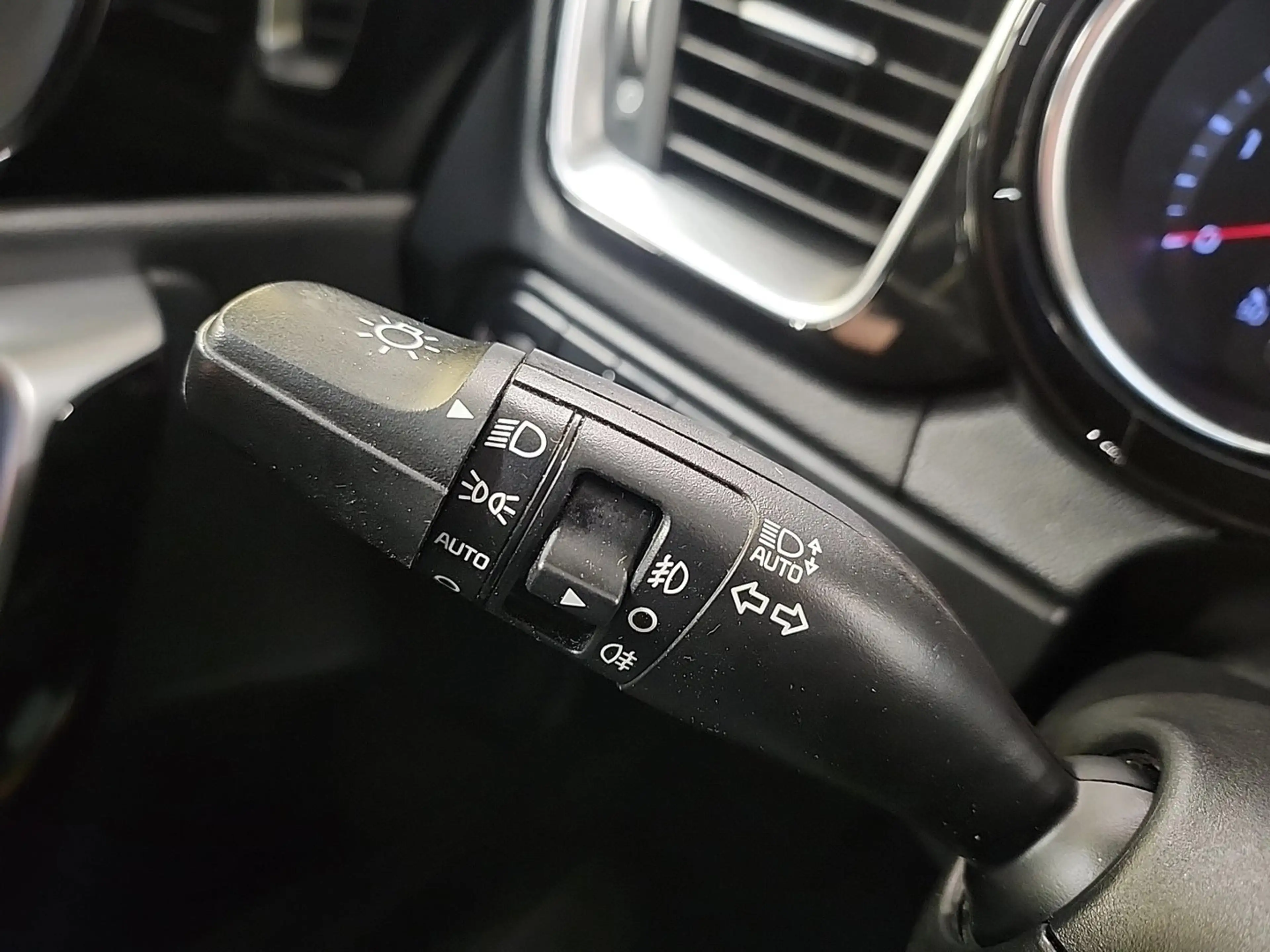 Kia Ceed / cee'd Kia ceed 1,6 CRDi 48V Gold — photo 12
