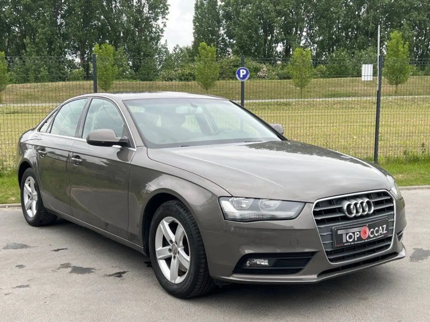 Audi A4 2.0 TDI 136CH DPF AMBIENTE / BOITE AUTO / - 2