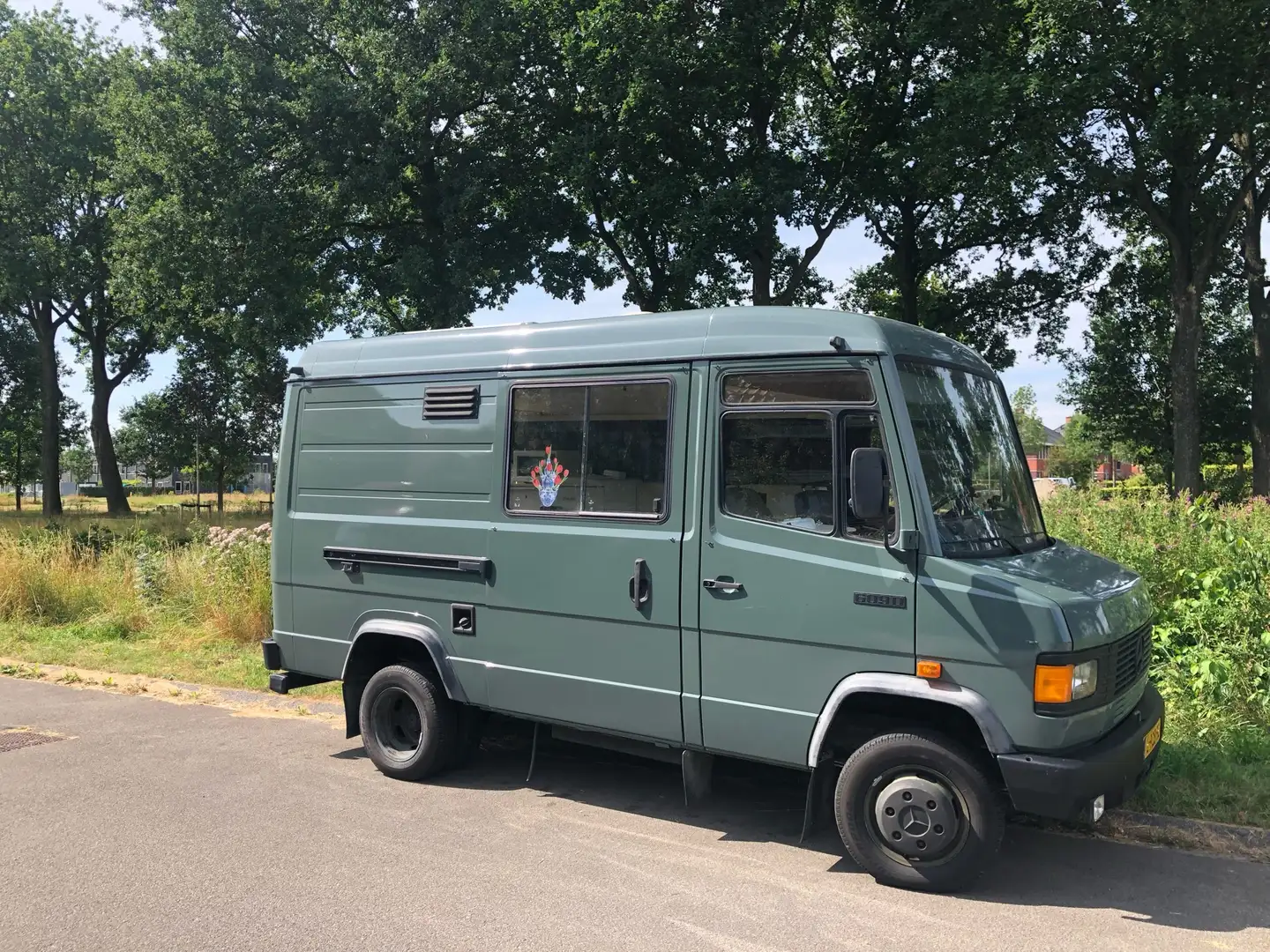 Mercedes-Benz T2 609 D 668.061 Verde - 2