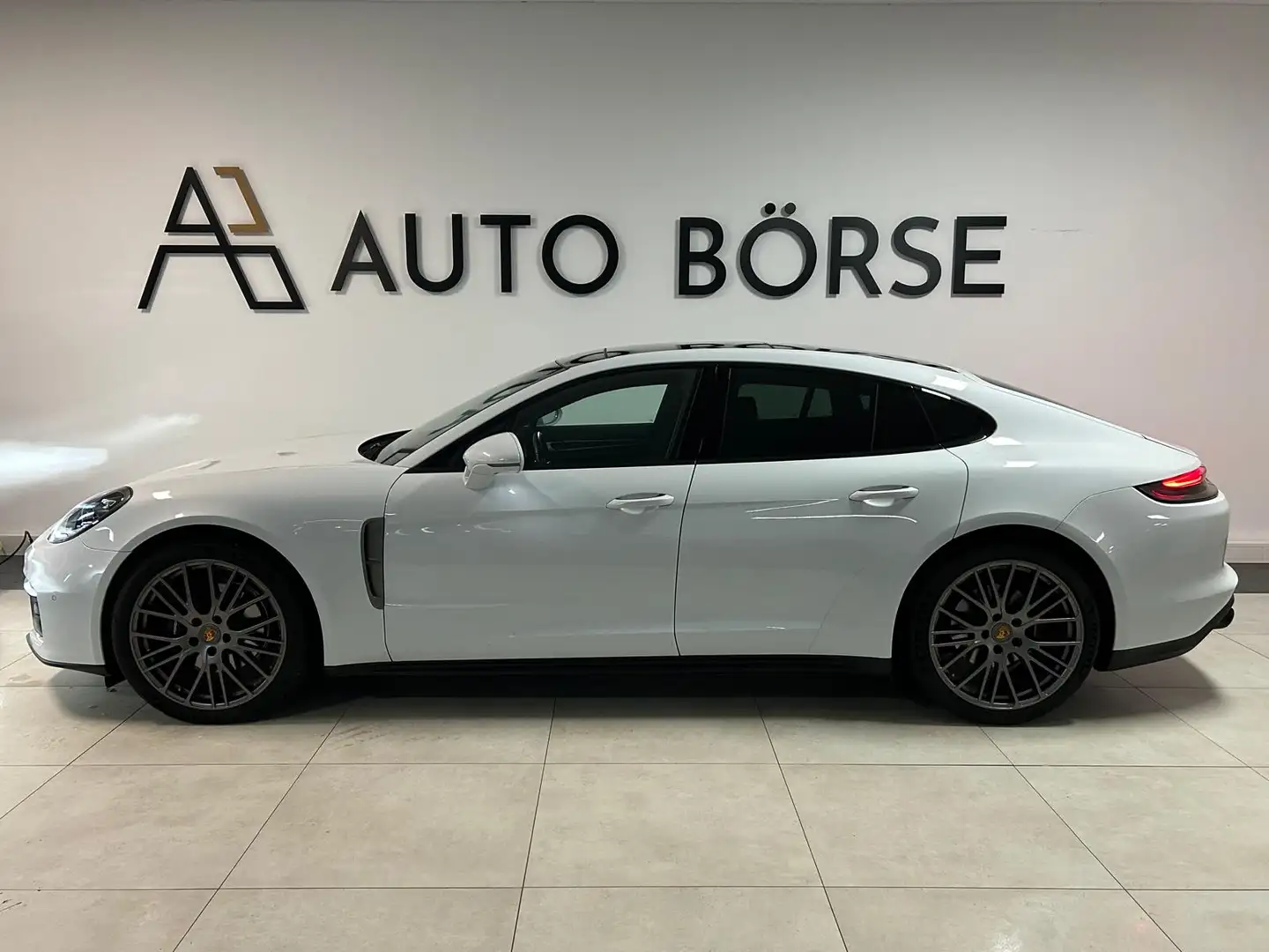 Porsche Panamera PLATINUM EDITION PANO*LUFT*HUD*STH*LED Blanc - 2