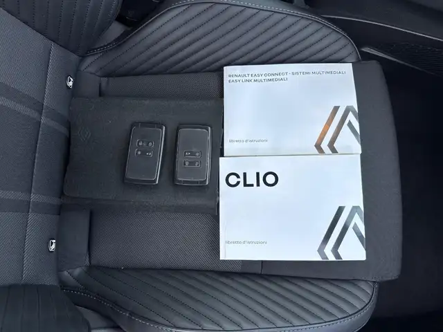 Renault Clio view 14