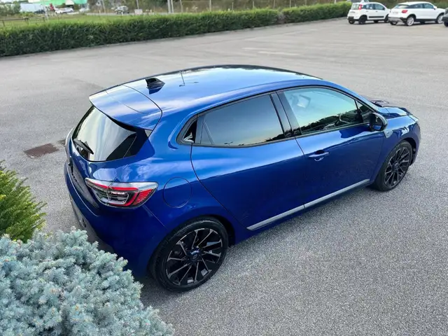 Renault Clio view 4