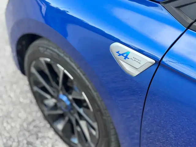 Renault Clio view 6