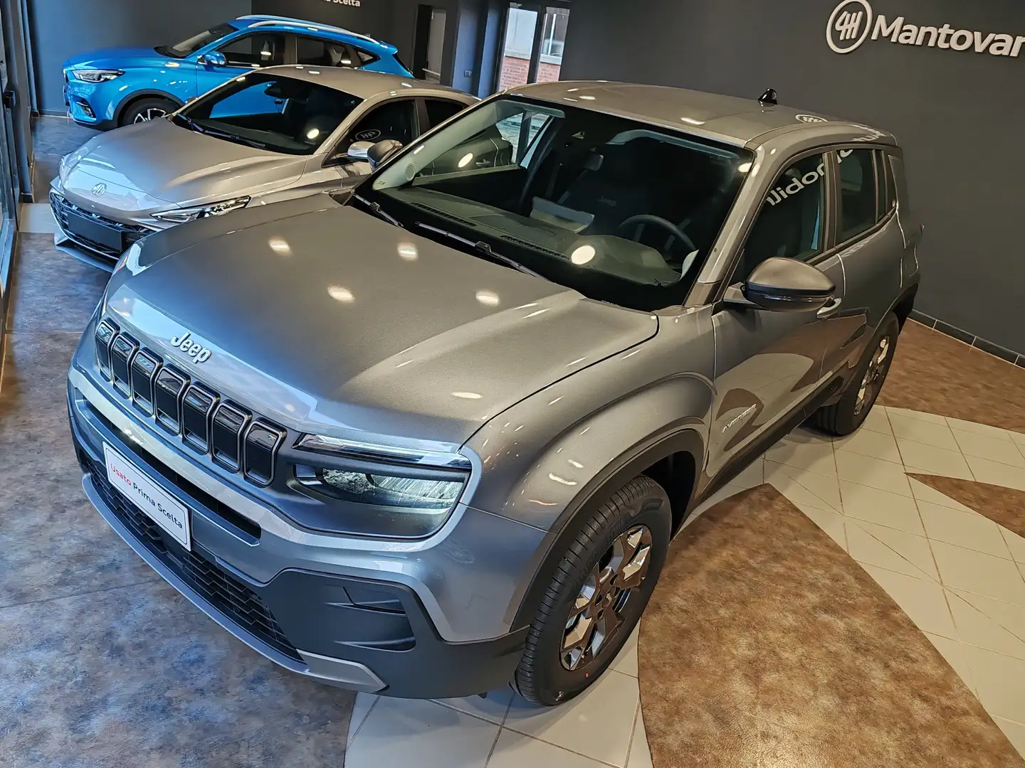 Jeep Avenger 1.2 turbo Longitude fwd 100cv Gris - 2