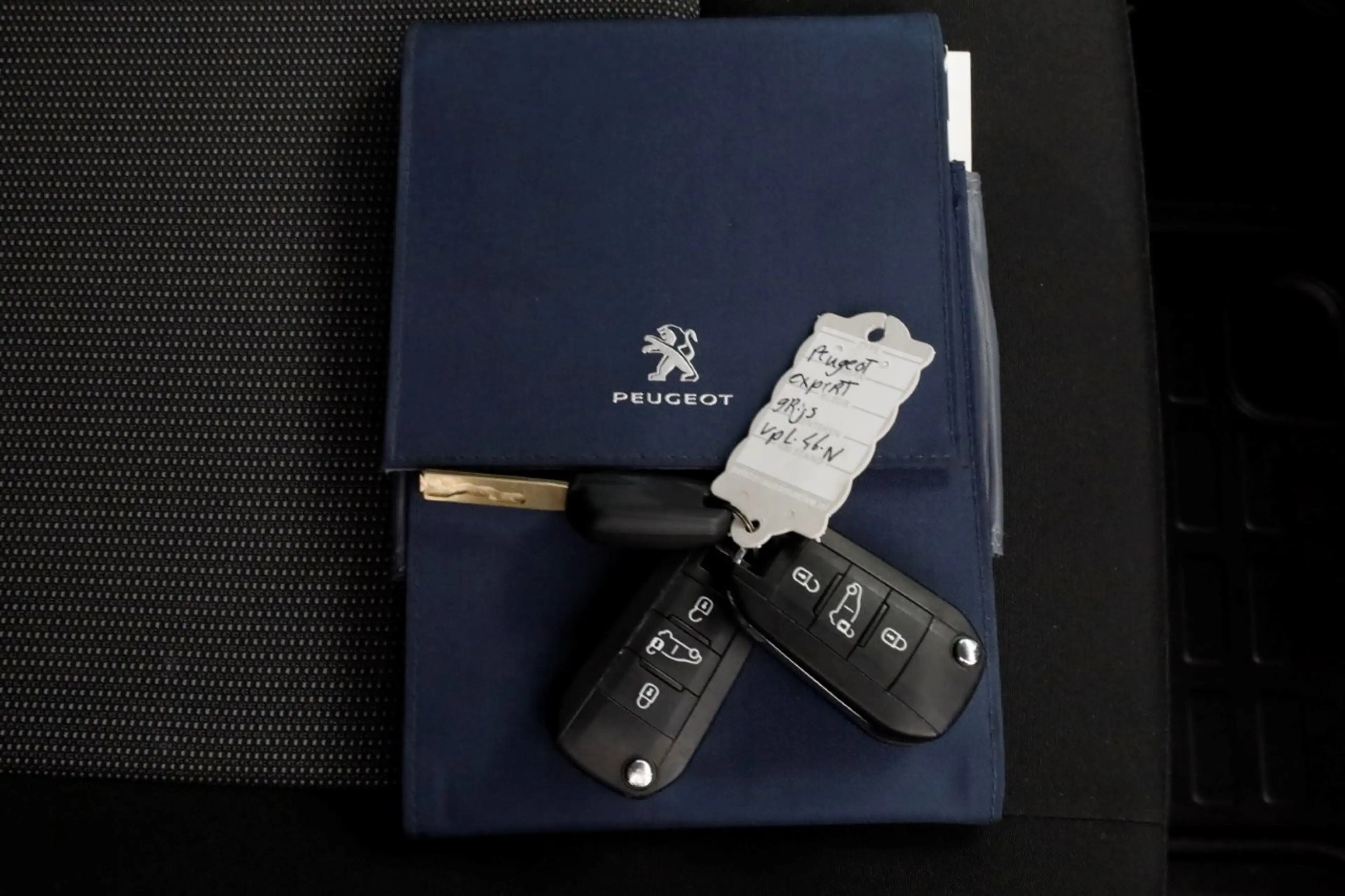 Peugeot Expert 2.0 BlueHDI 145pk Automaat Premium Airco/Carplay/C — photo 6