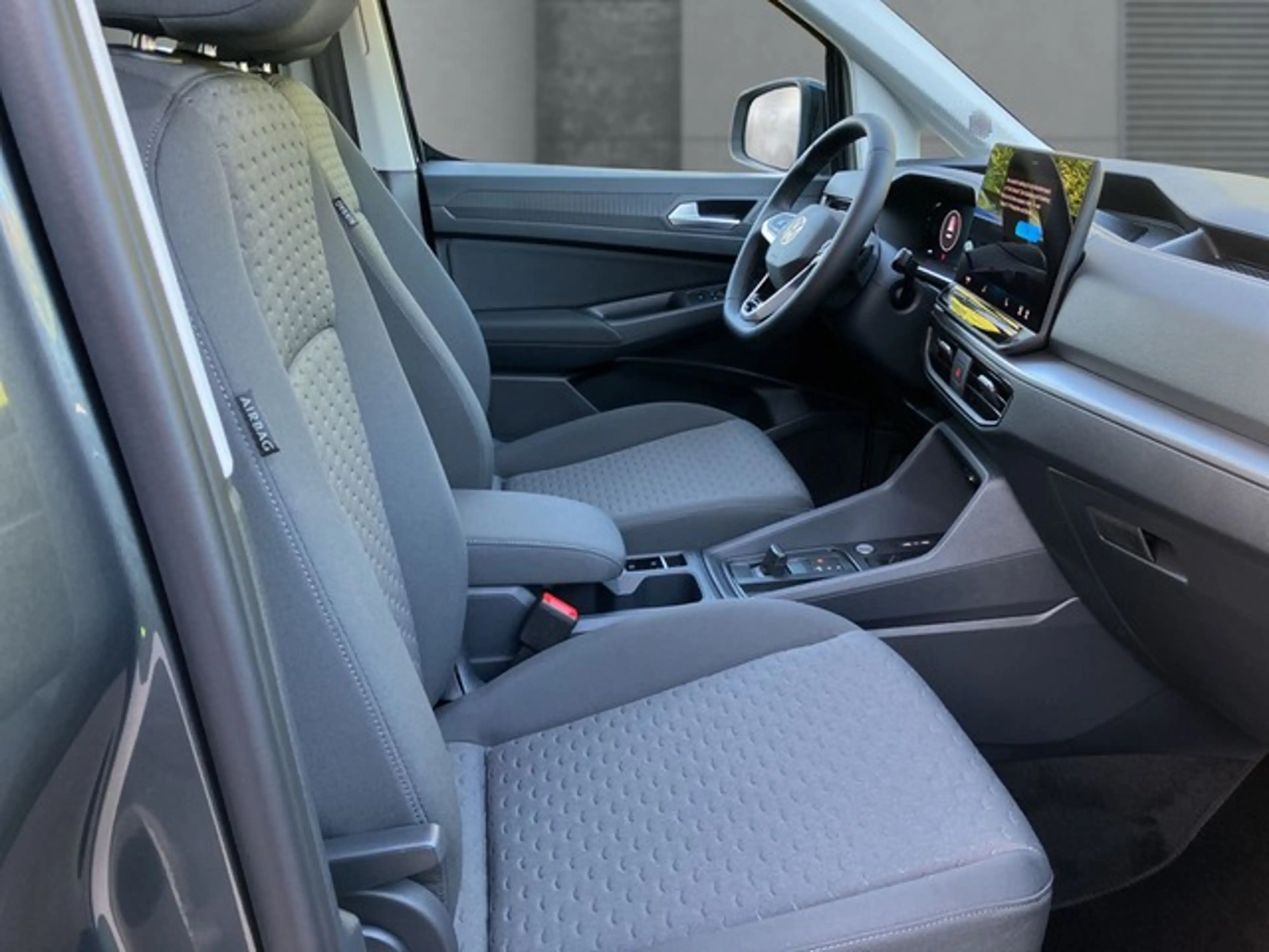 Volkswagen Caddy Generation 1.5 TSI DSG*LED*SHZ*5J Gar. — photo 12