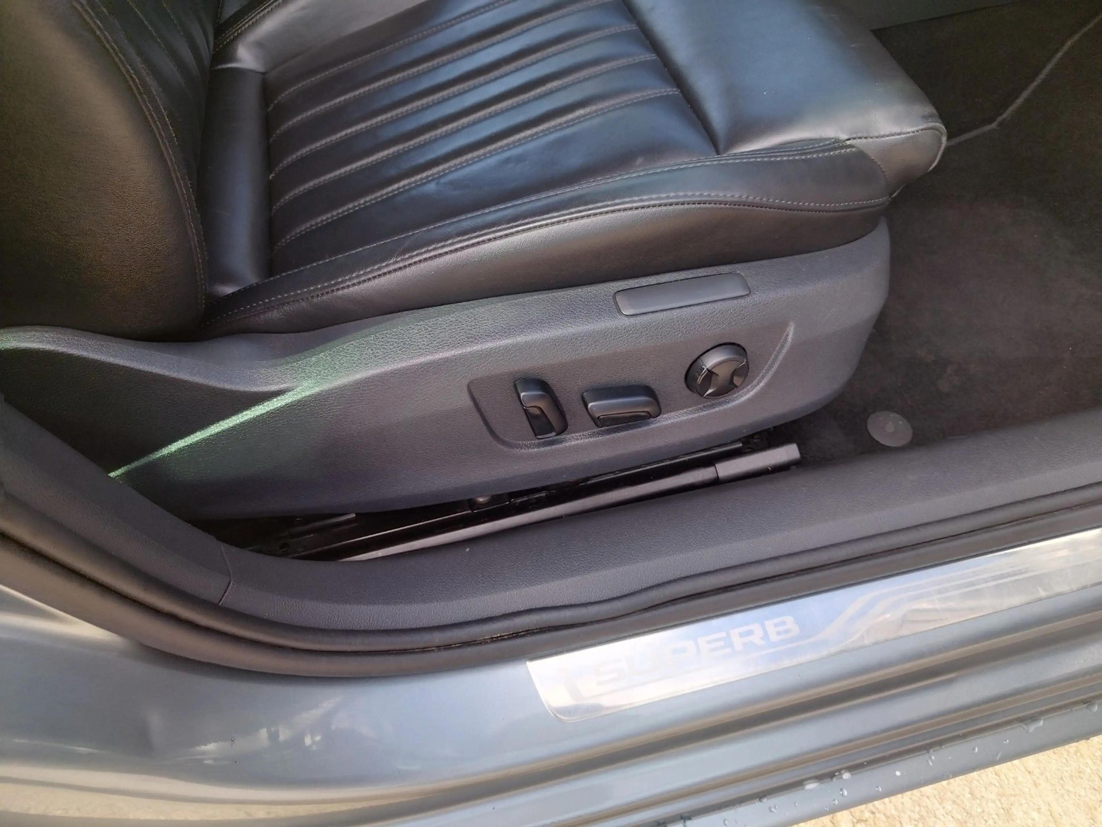 Skoda Superb Combi Style+140 KW+LEDER+MEMORYSITZ+XENON — photo 13