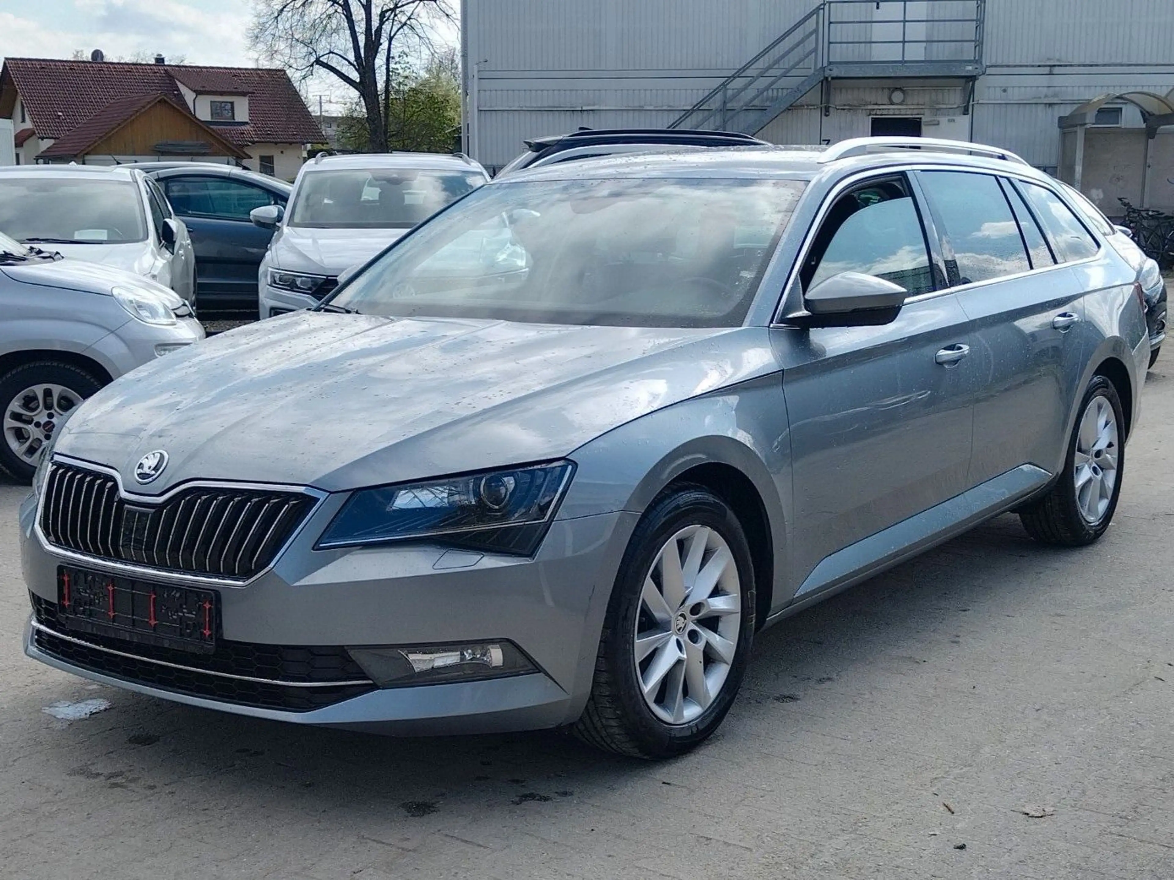 Skoda Superb Combi Style+140 KW+LEDER+MEMORYSITZ+XENON
