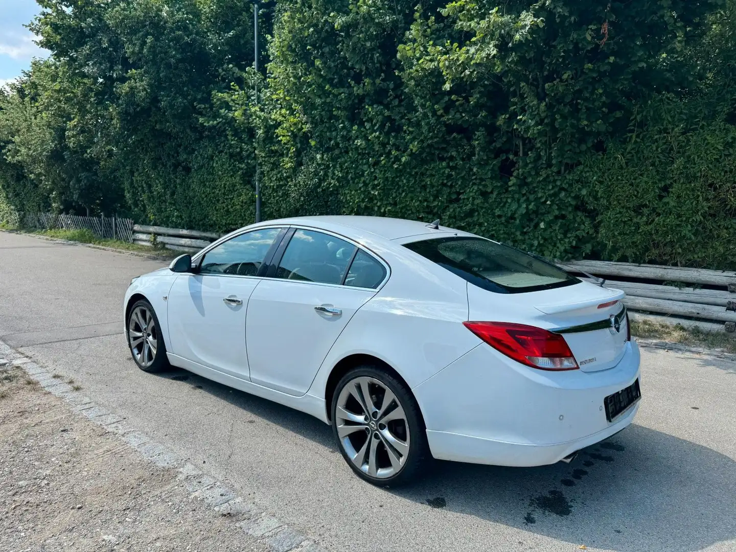 Opel Insignia A Lim. Cosmo OPC Line Paket Beyaz - 2