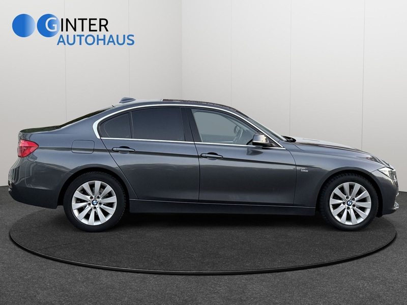 BMW 320 d Limousine Luxury Line*Professional*Leder* — photo 3