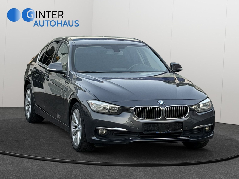 BMW 320 d Limousine Luxury Line*Professional*Leder* — photo 2