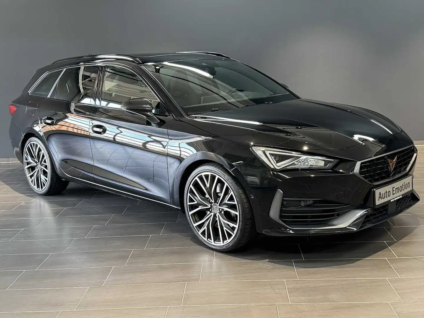CUPRA Leon Sportstourer VZ 2.0TSI 4Drive 310PS*Carbon* Schwarz - 2