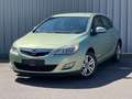Opel Astra J Lim.  1.4 87PS (*KLIMA*TÜV 02/2027*) Grün - thumbnail 1