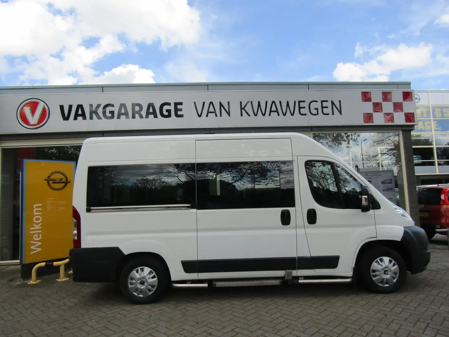 Citroen Jumper 2.2 BUS 9 ZITPLAATSEN + ROLSTOELLIFT White - 1