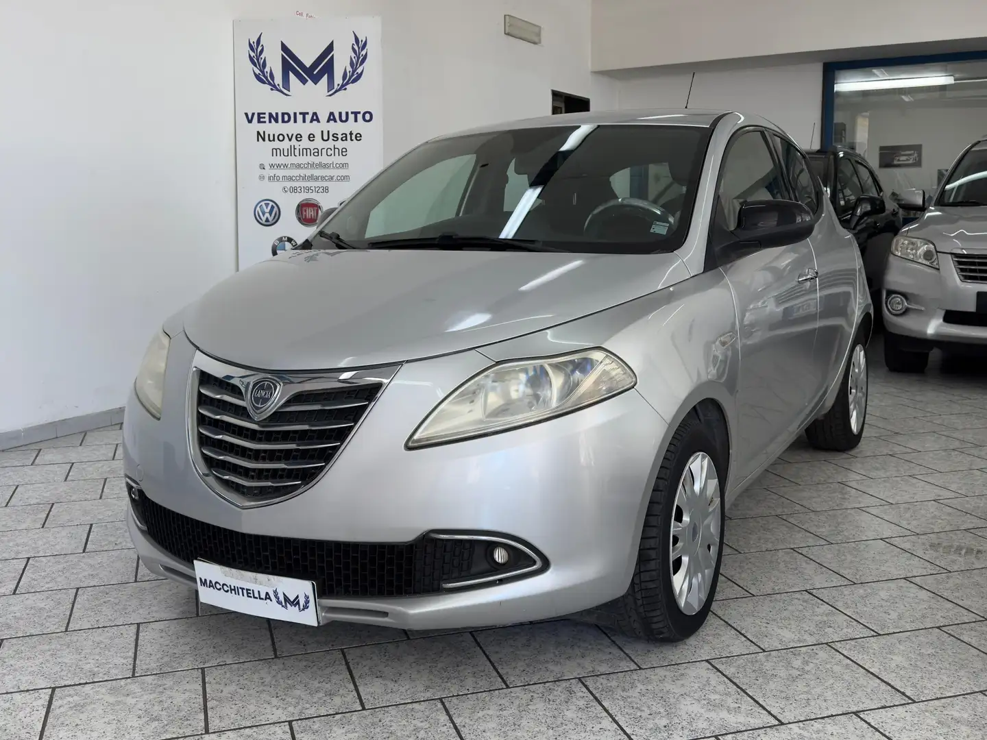 Lancia Ypsilon Ypsilon 1.3 mjt Platinum s Gris - 2