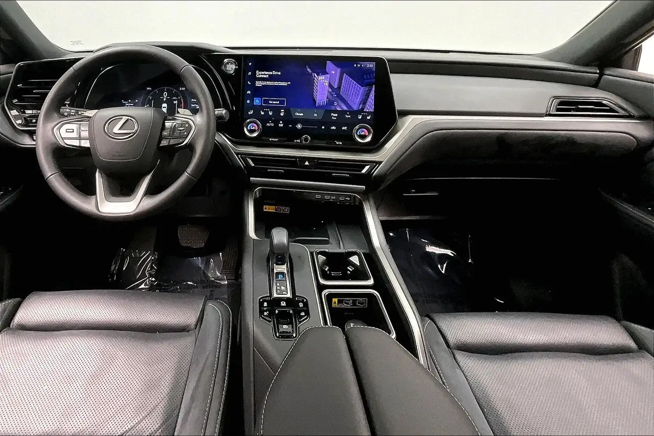 Lexus TX снимка Lexus TX