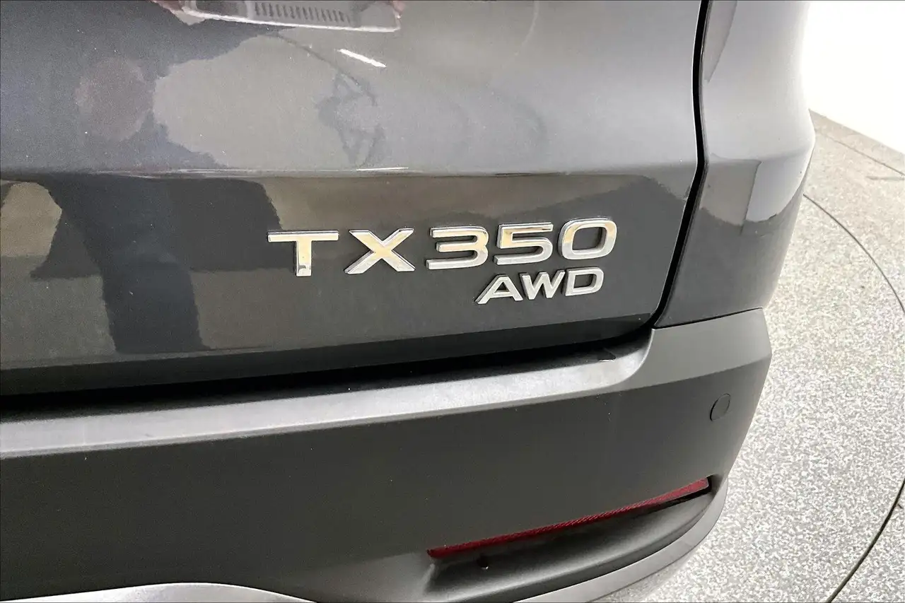 Lexus TX снимка Lexus TX