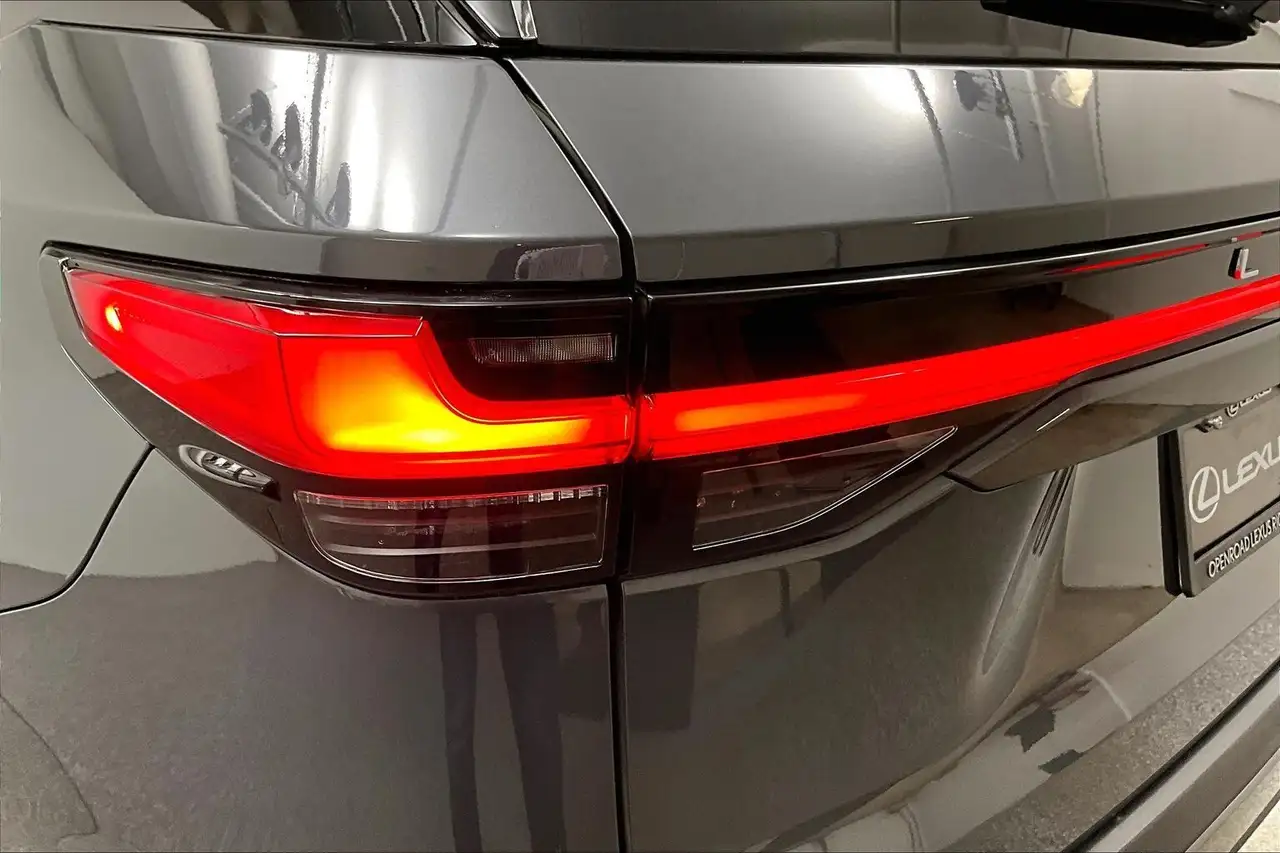 Lexus TX снимка Lexus TX