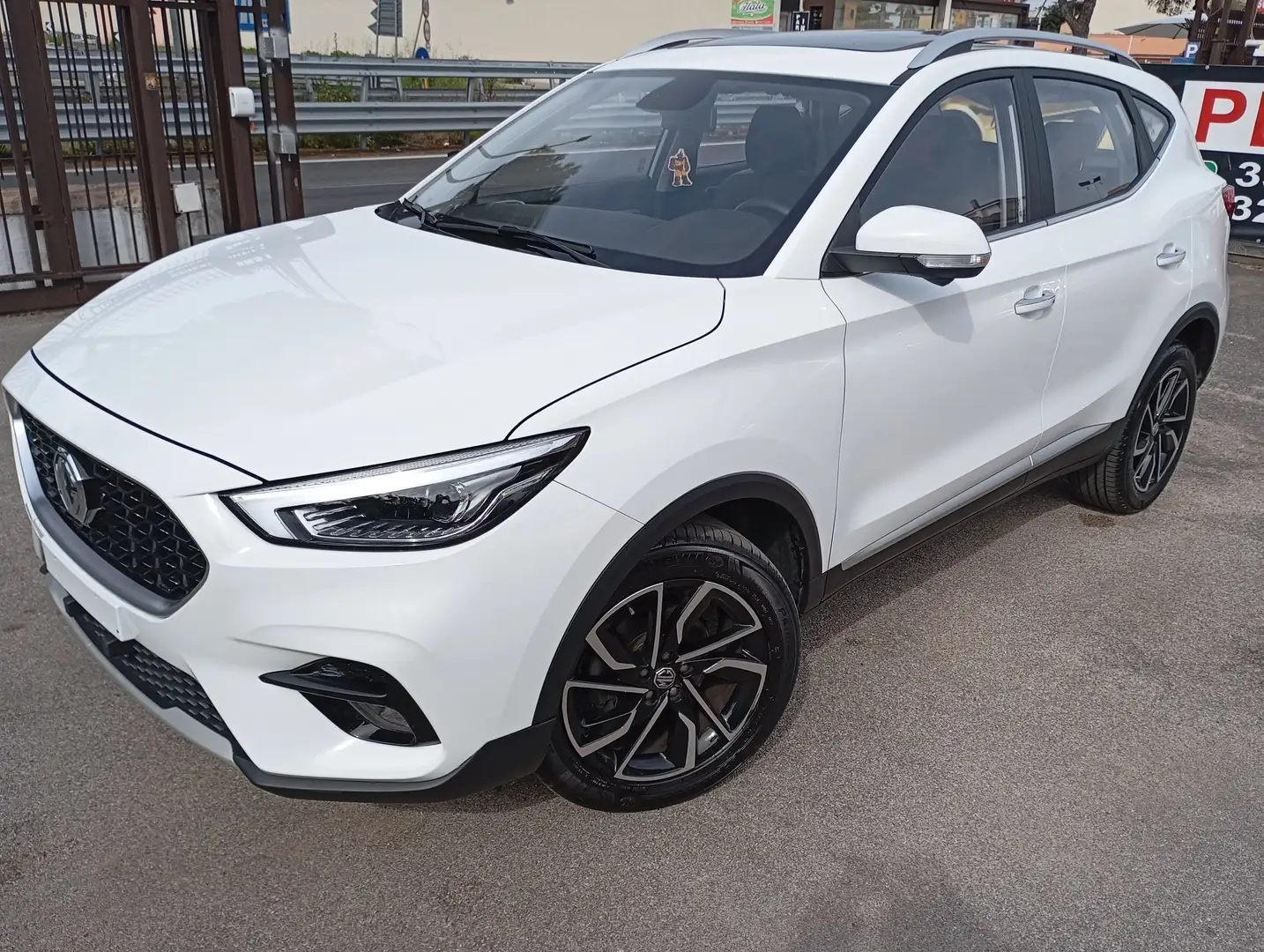 MG ZS 1.0T-GDI Luxury Bianco - 2