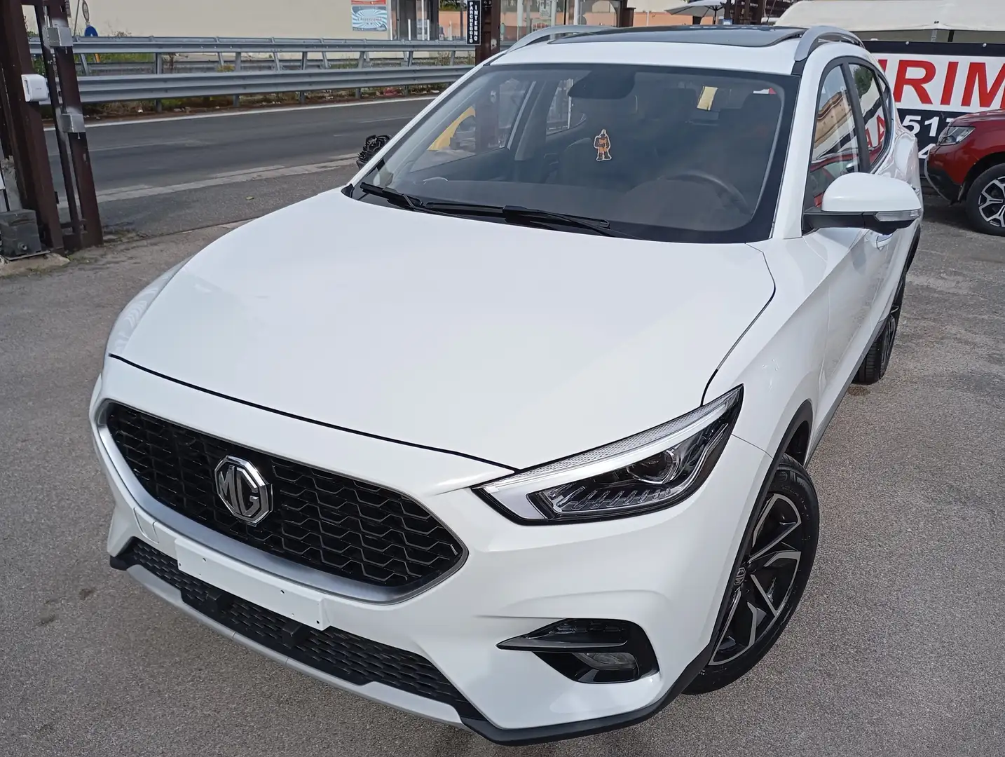 MG ZS 1.0T-GDI Luxury Bianco - 1