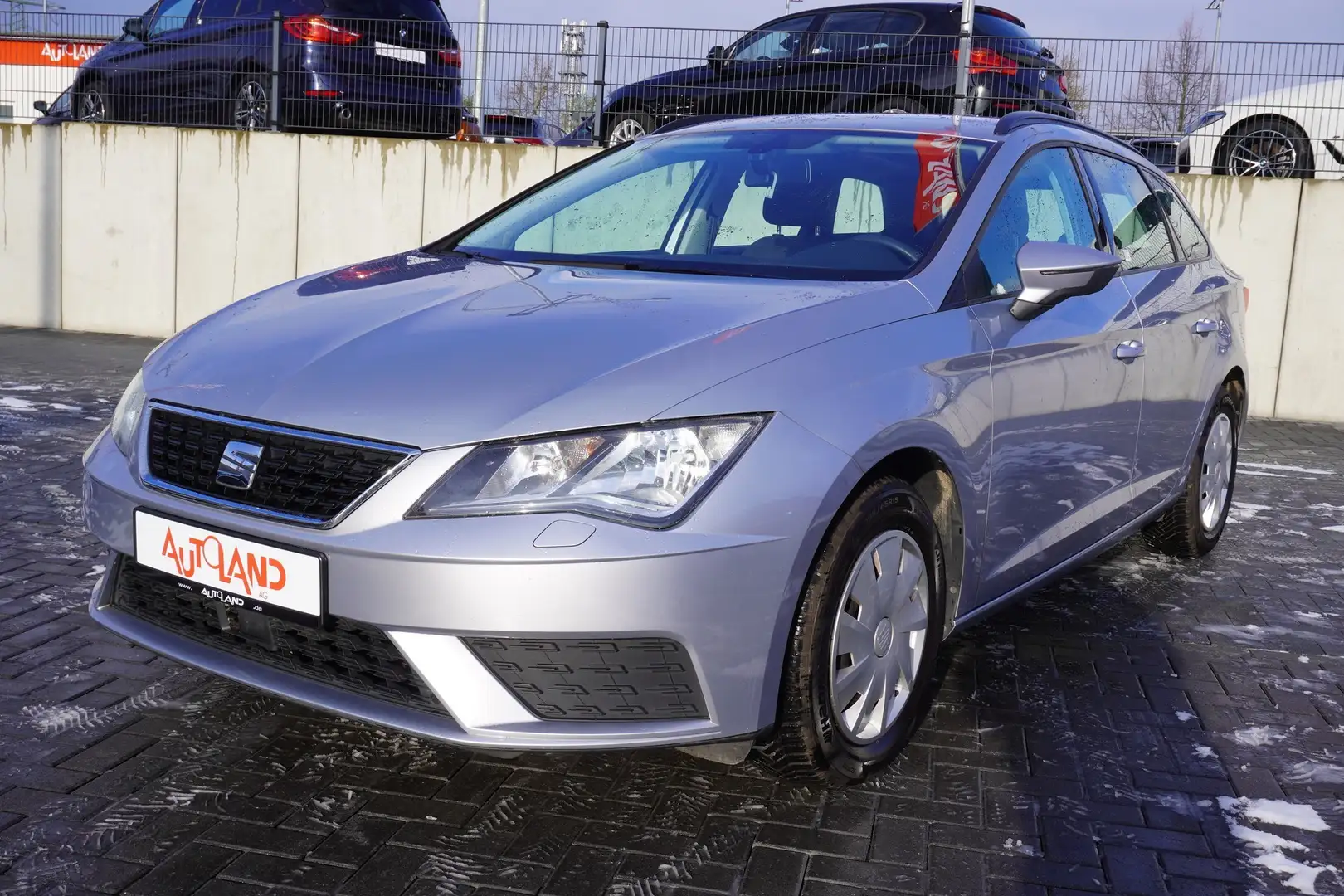 SEAT Leon ST 1.4 Tempomat Sitzheizung PDC Klimaaut. Gris - 2