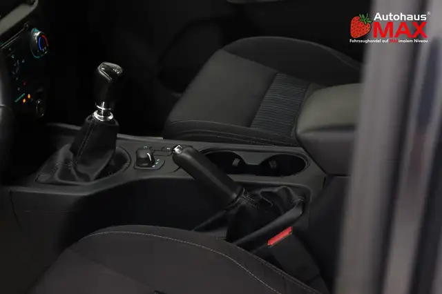 Ford Ranger view 12