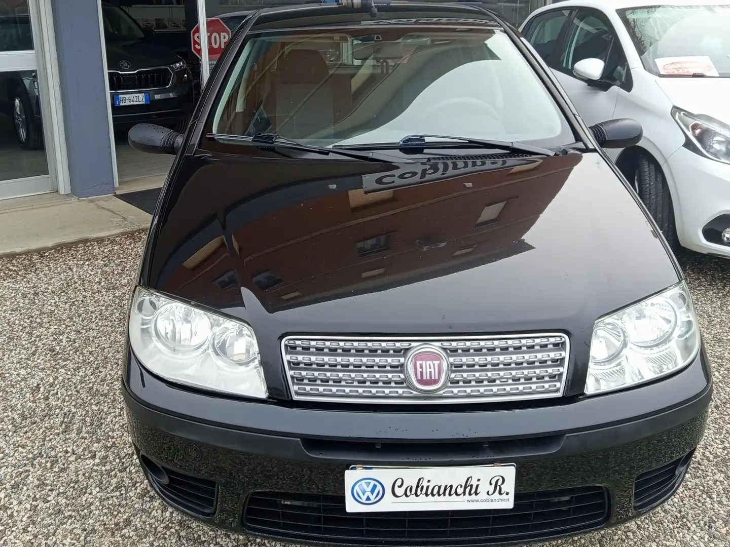 Fiat Punto Punto II 2009 5p 1.2 natural power Classic Active Noir - 1