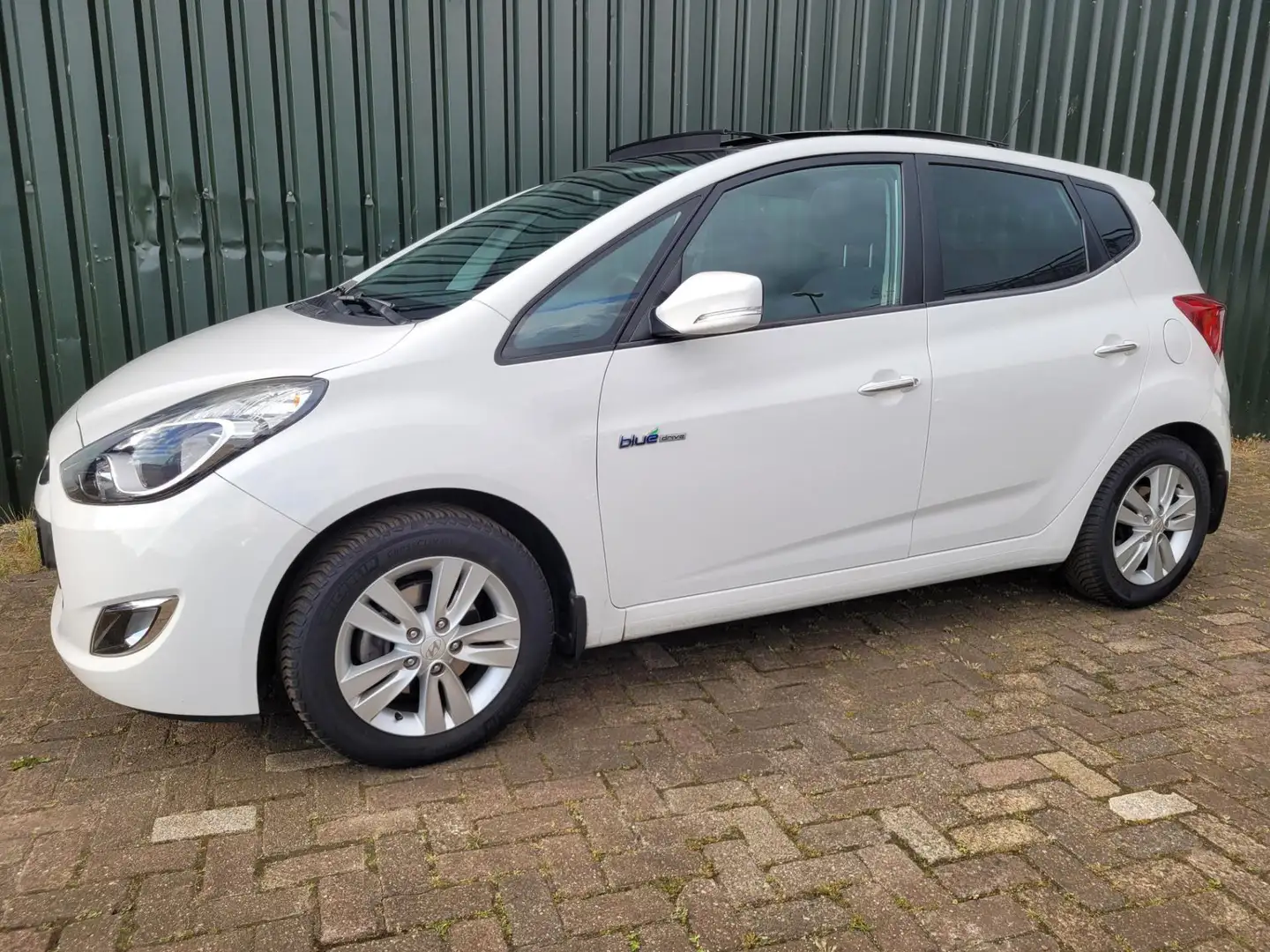 Hyundai iX20 1.4i dealer onderhoud panoramadak Wit - 2