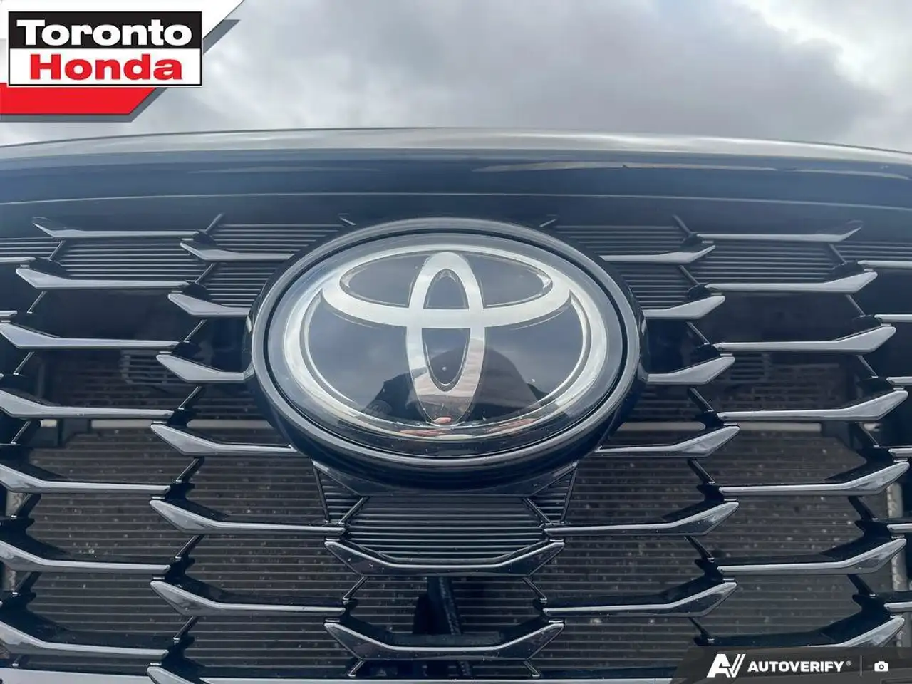 Toyota Highlander снимка Toyota Highlander