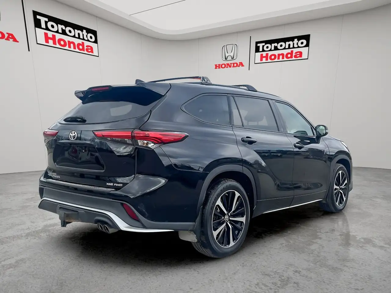 Toyota Highlander снимка Toyota Highlander