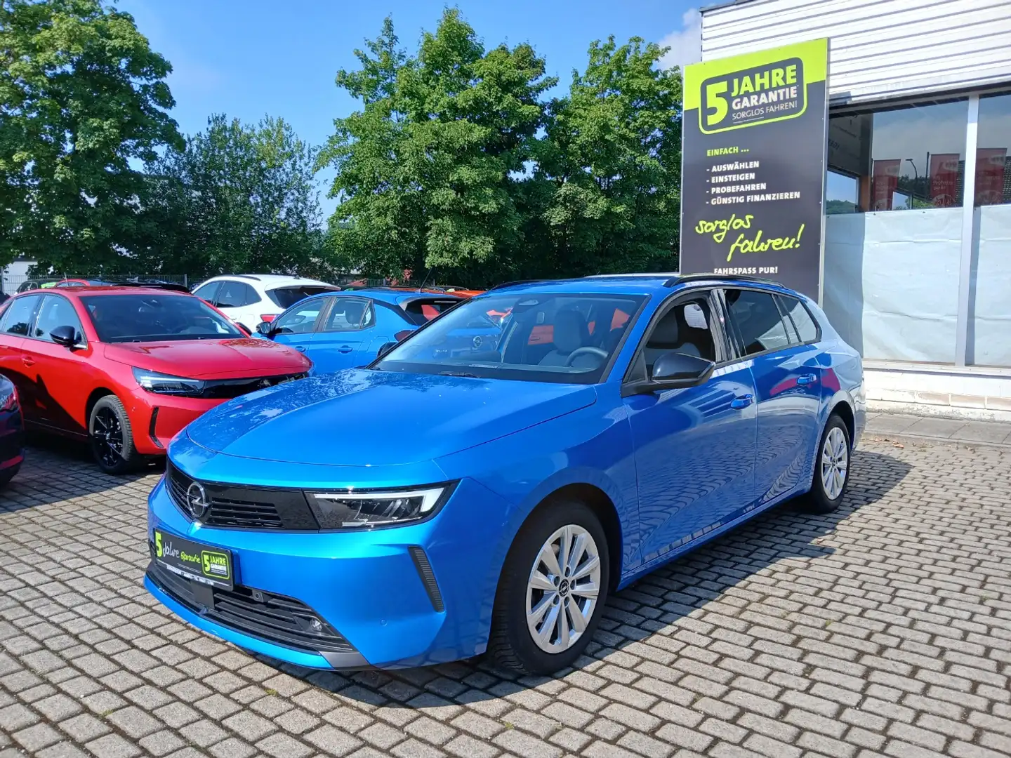 Opel Astra L ST 1.2T WirelessCharg,Navi,Parkpilot Blau - 2