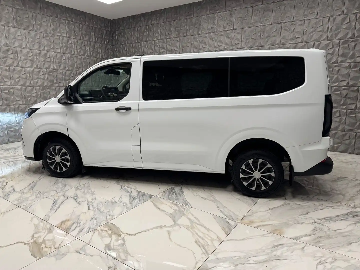 Ford Transit Custom Kombi 320 L1 FWD Trend Weiß - 2