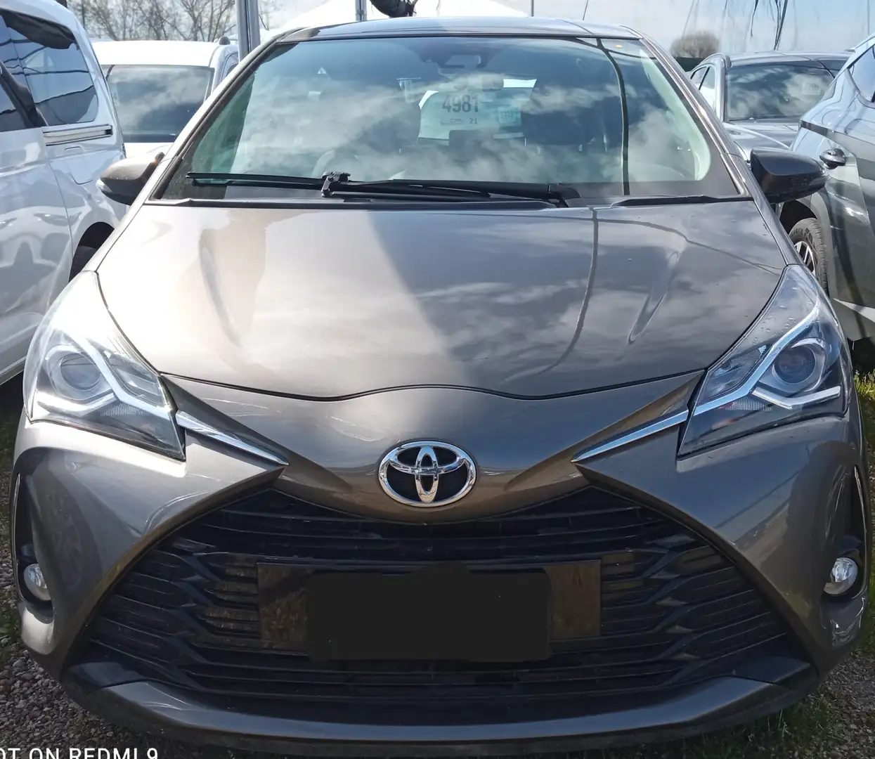 Toyota Yaris III 5p 1.0 Active Grigio - 1