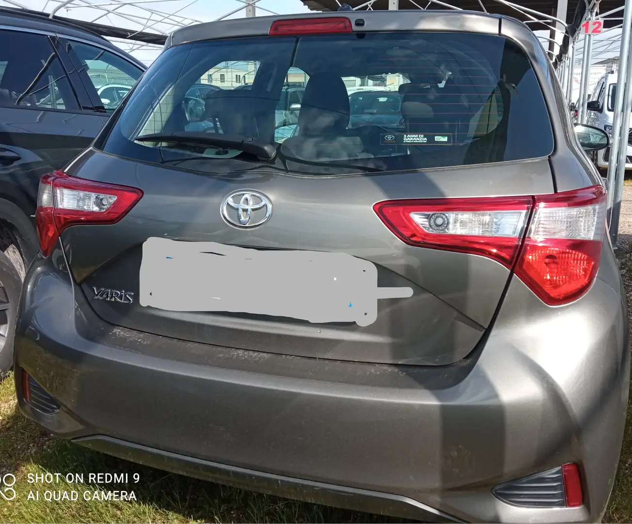 Toyota Yaris III 5p 1.0 Active Grigio - 2