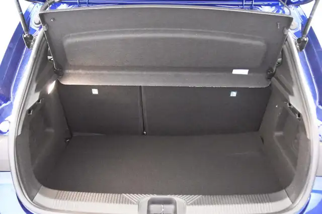 Renault Clio view 15